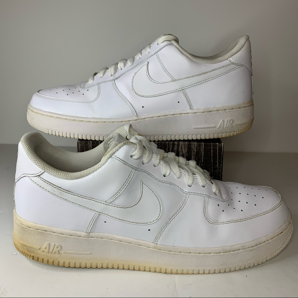 NIKE Air Force 1 White Men Size 13 US